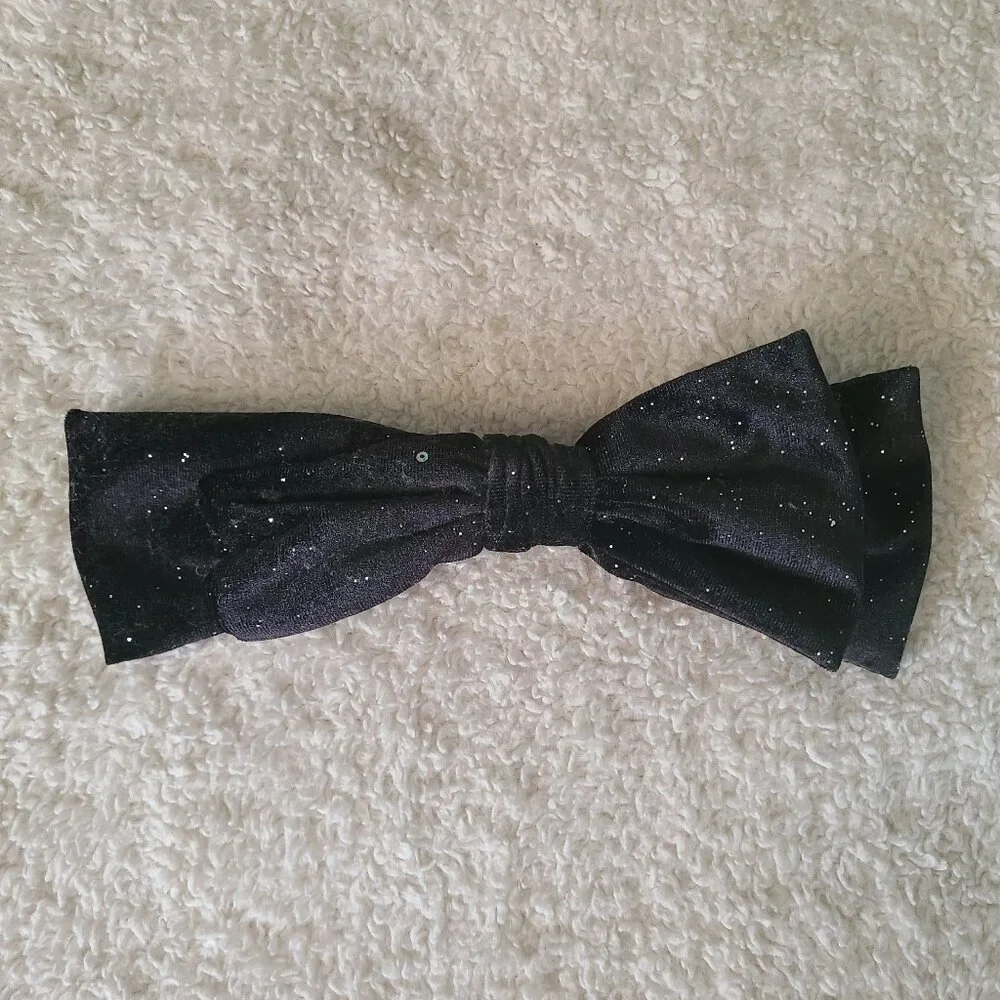 5/$20 Girls Black with Sparkles Hair Clip Shaped Like a Bow